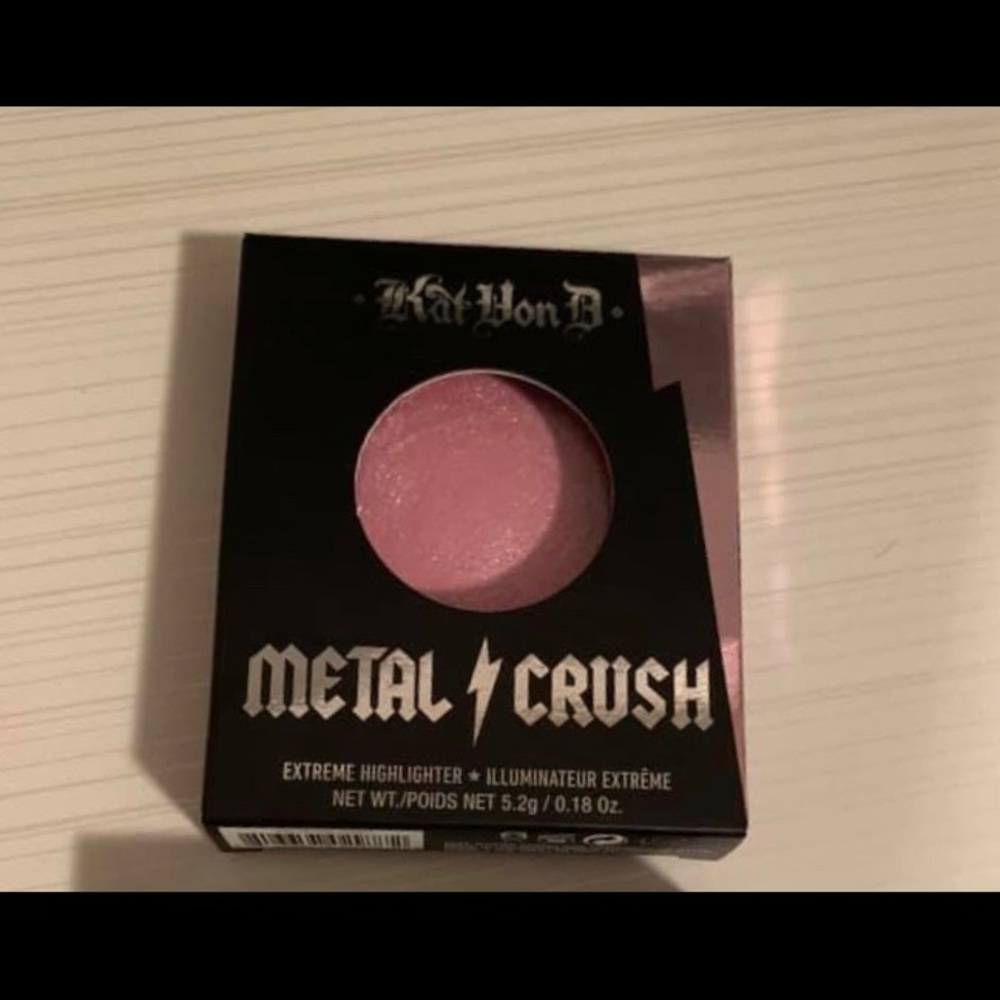 Kat Von D Highlighter